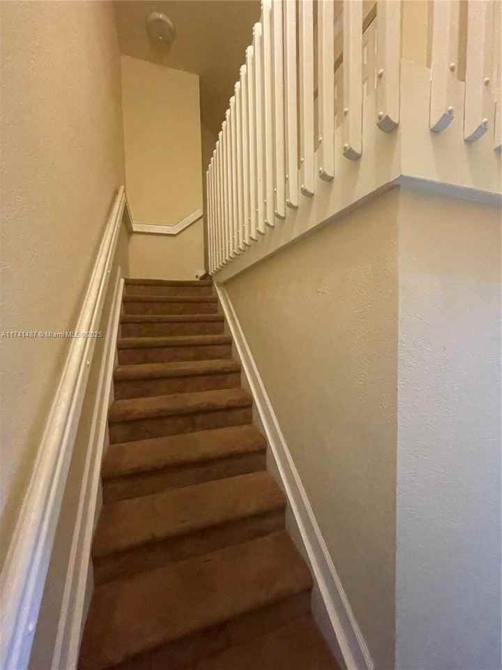 3357 W 90th St - Photo 2 of 31