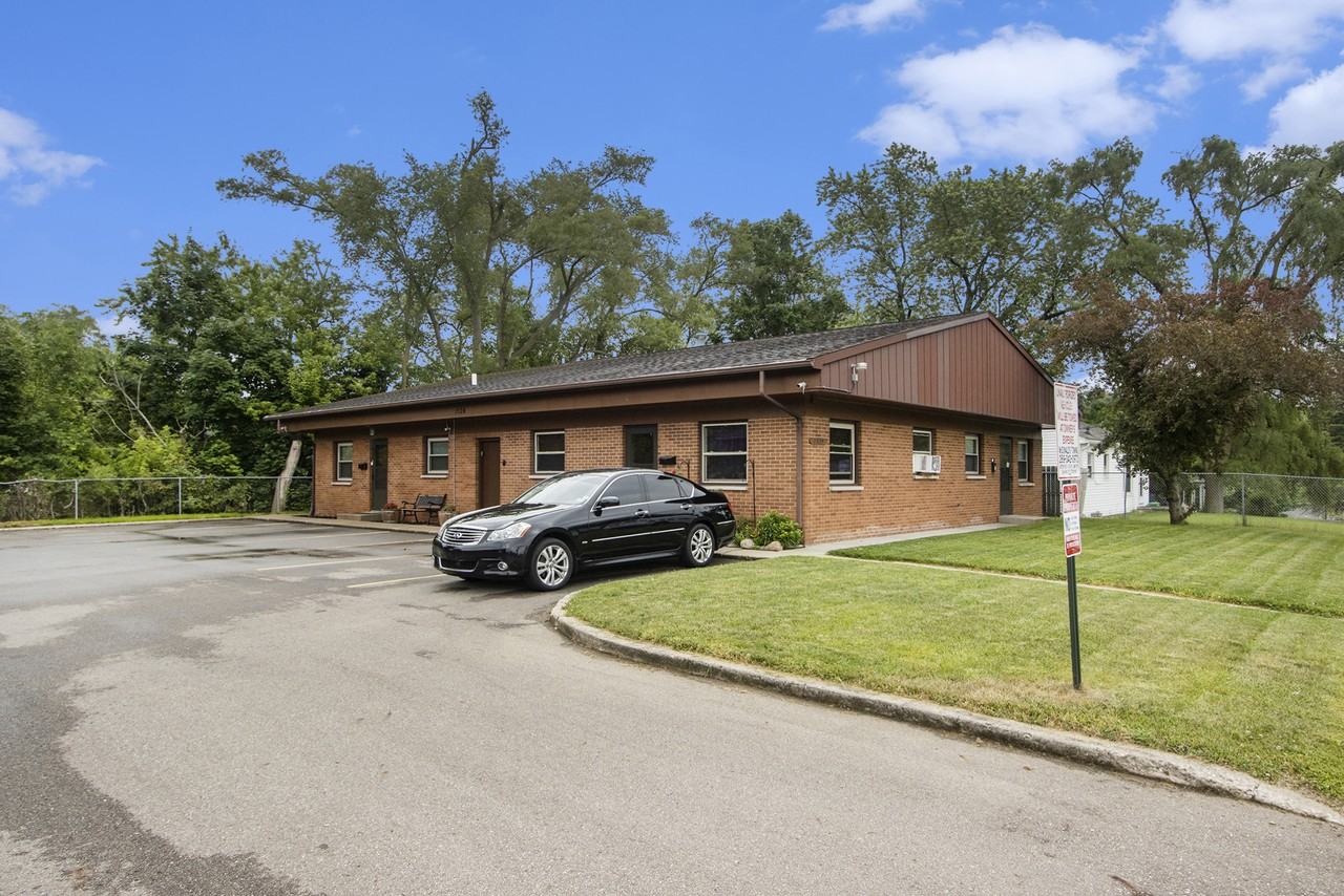 1536 Henson Ave #4 - Photo 2 of 12