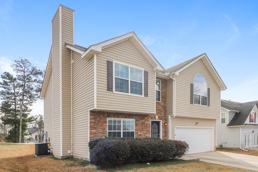 6981 Borowood Ln - Photo 4 of 17