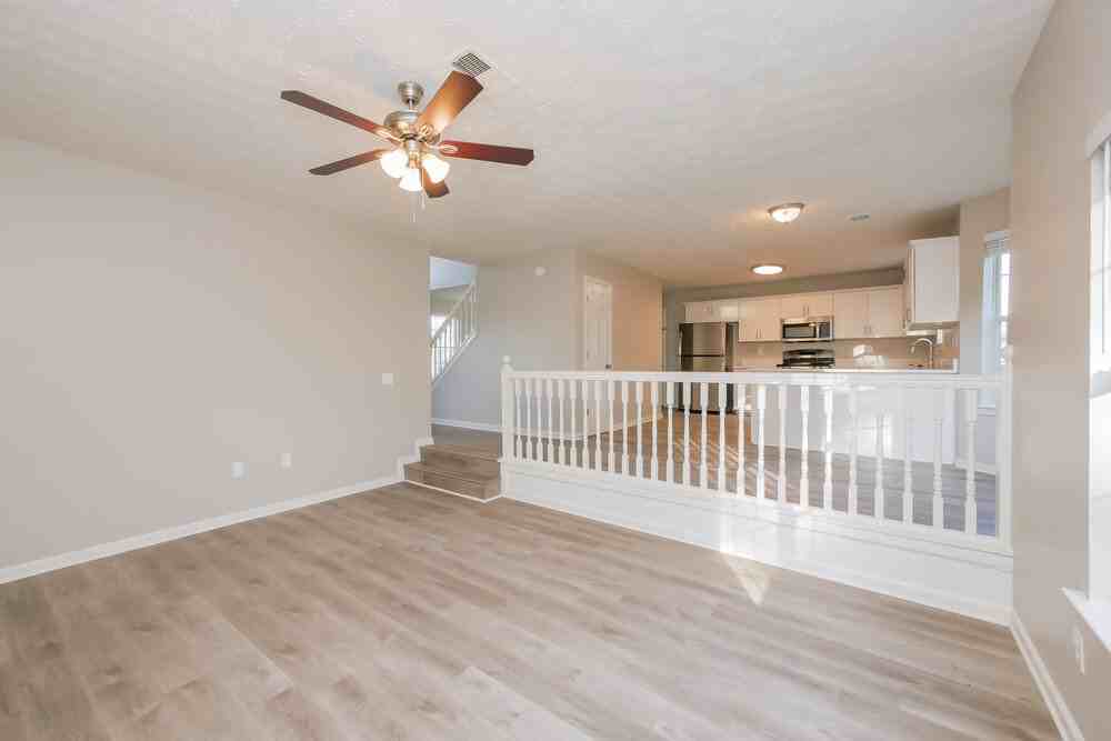 409 Grove Park Dr - Photo 6 of 17