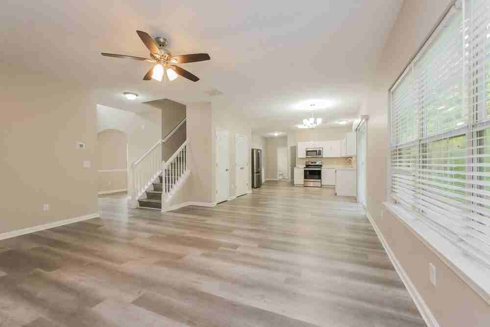 6433 Polar Fox Ct - Photo 5 of 16