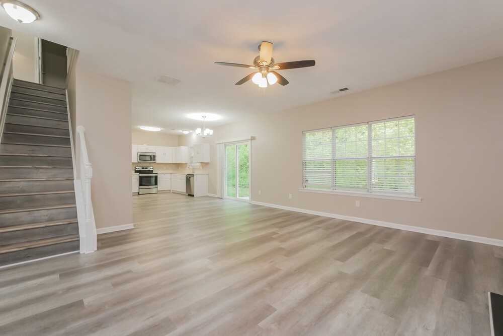 6433 Polar Fox Ct - Photo 6 of 16