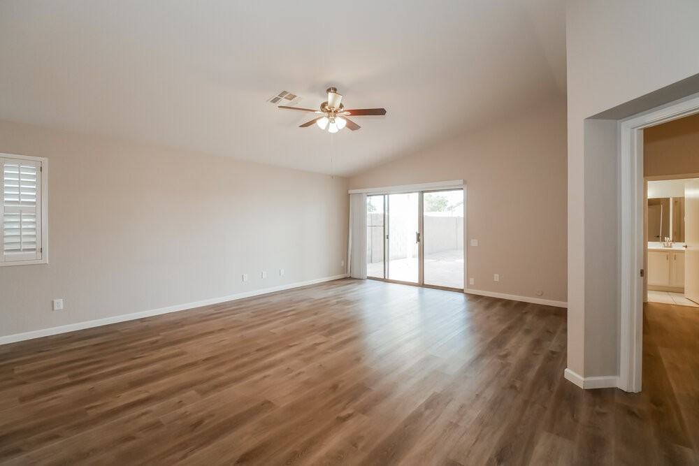 3424 East Wahalla Lane - Photo 4 of 16