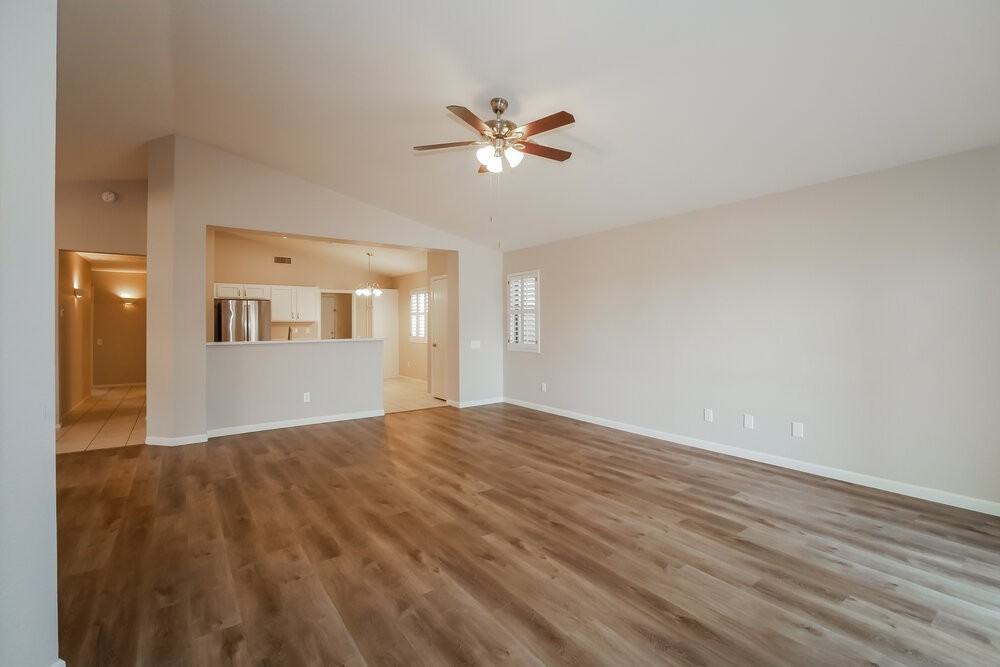 3424 East Wahalla Lane - Photo 5 of 16