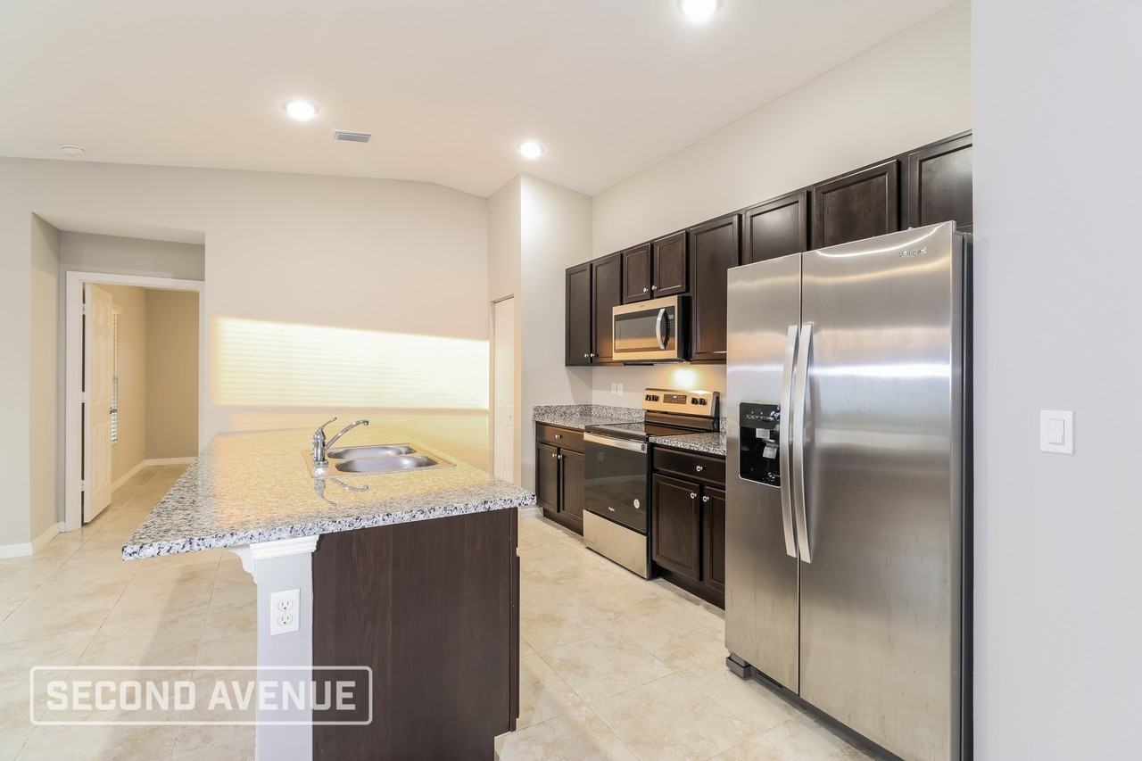 291 Foley St Se - Photo 6 of 27