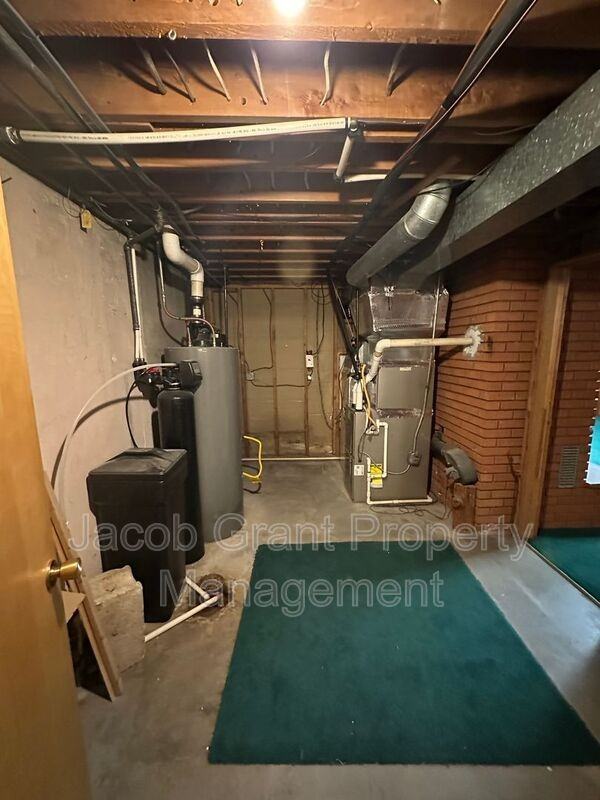 3436 N Dayton St - Photo 4 of 13