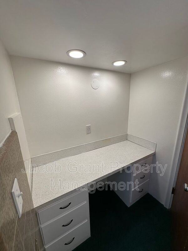 3436 N Dayton St - Photo 7 of 13