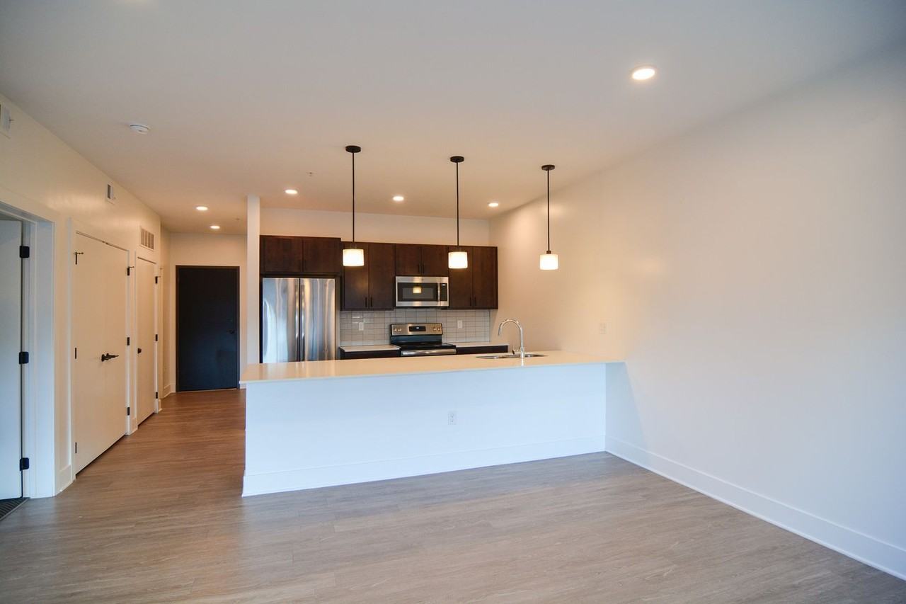 Capitol Place Apartments - Photo 3 of 8