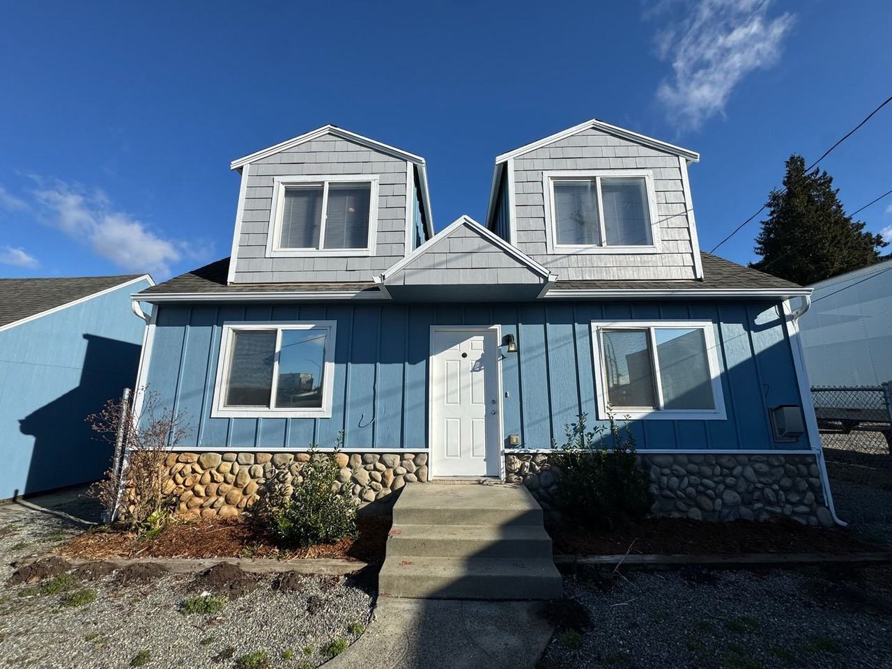 2701 12th St Nw - Photo 2 of 26