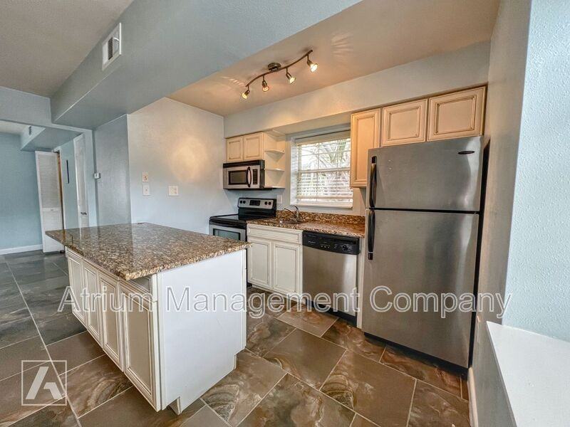 813 Irma Ave #3 - Photo 5 of 12