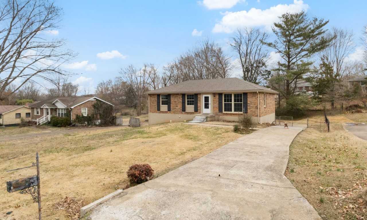 115 W Park Dr - Photo 6 of 34