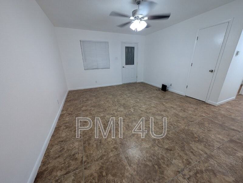 309 Vincent Ct Nw - Photo 2 of 26