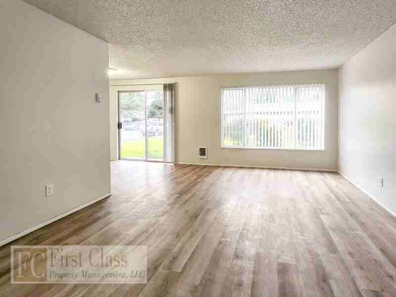 1318 Ne 186th Ave - Photo 3 of 19