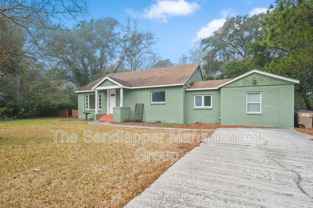 935 Pauline Ave - Photo 1 of 1