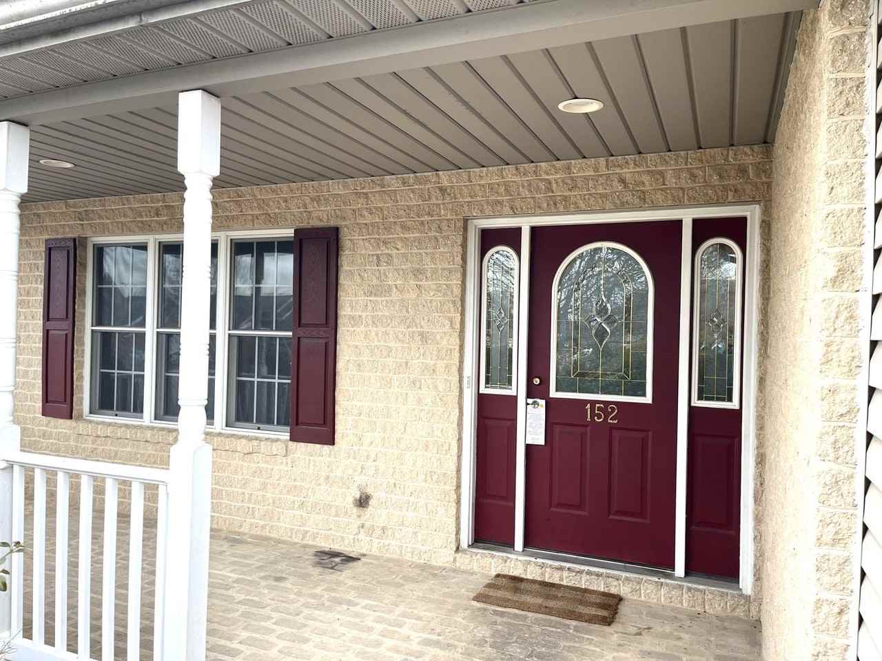 152 Lantern Ln - Photo 5 of 35