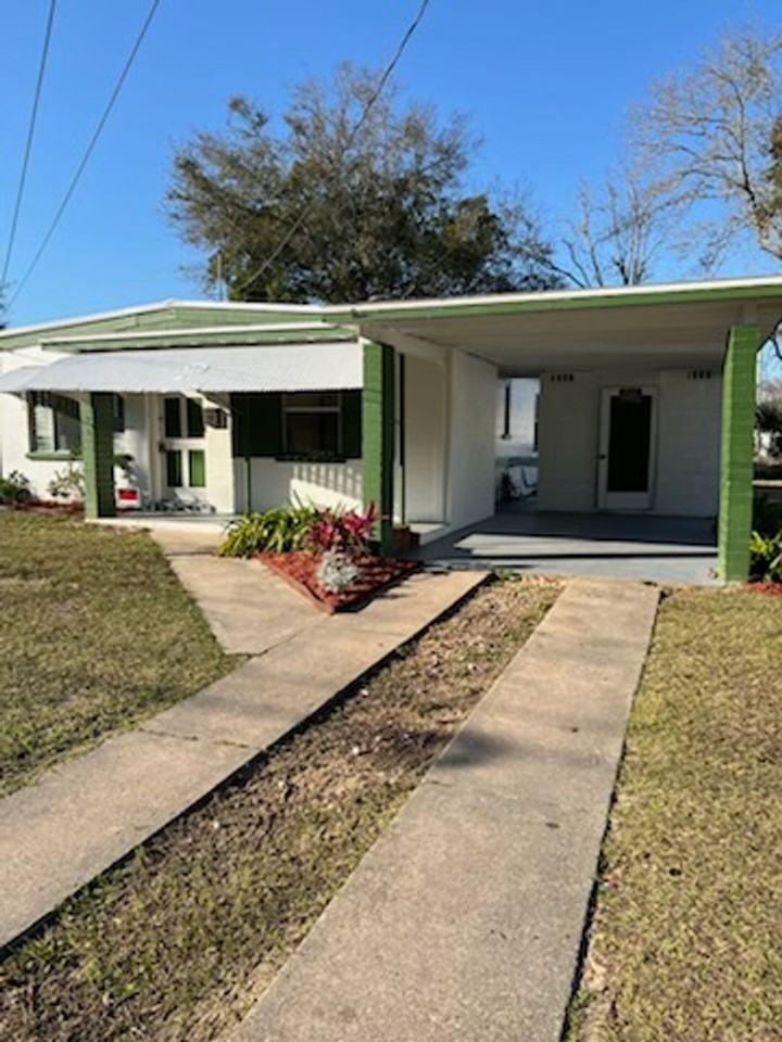 6 Christopher St - Photo 4 of 15