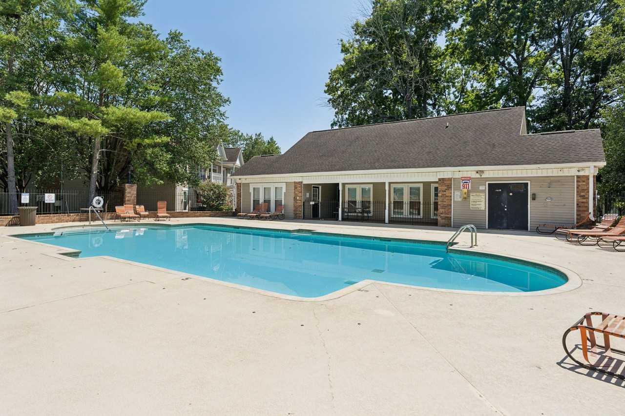 Piccadilly Apartments - Photo 7 of 55