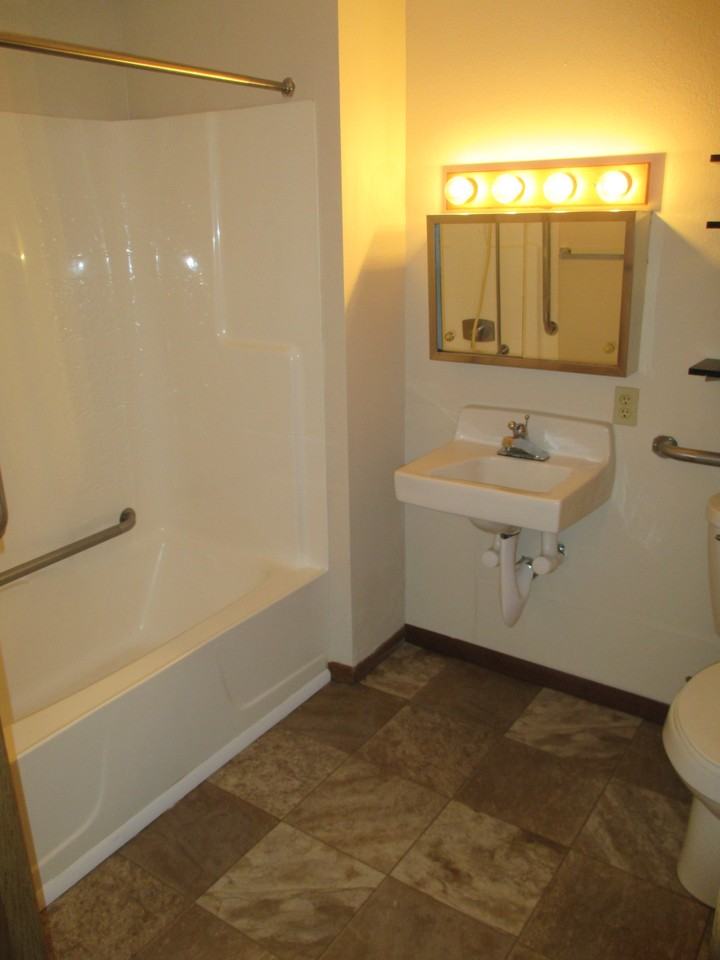 Heritage Apartments - Morris - Photo 5 of 13