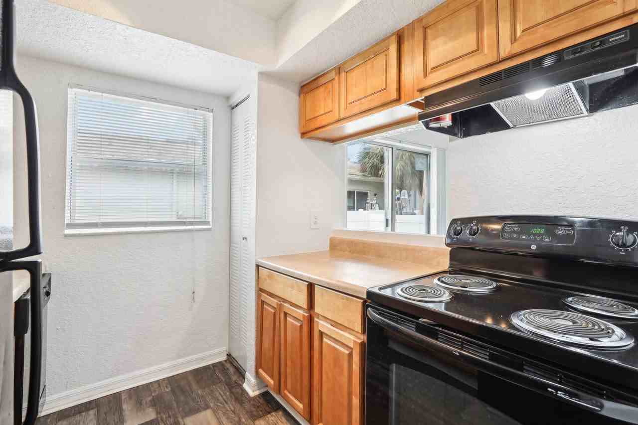 The Beacon at Seminole Lakes - Photo 4 of 18