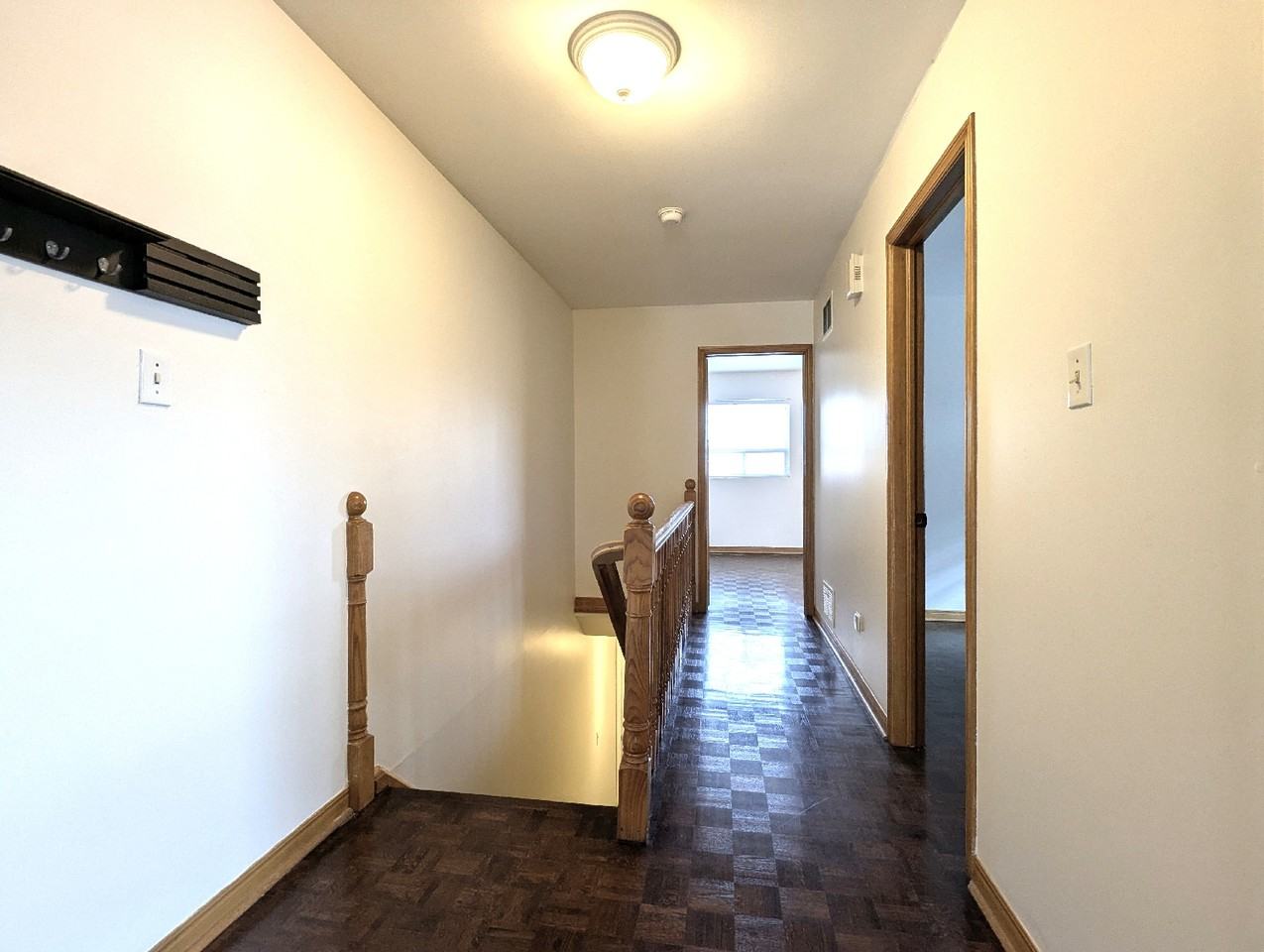 476 Salem Avenue North #2nd Floor - Photo 2 of 21