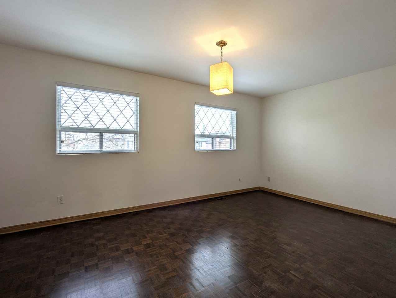 476 Salem Avenue North #2nd Floor - Photo 3 of 21
