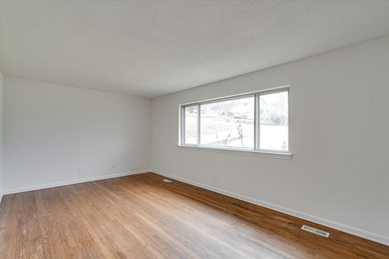 414 Marlow Dr - Photo 4 of 21