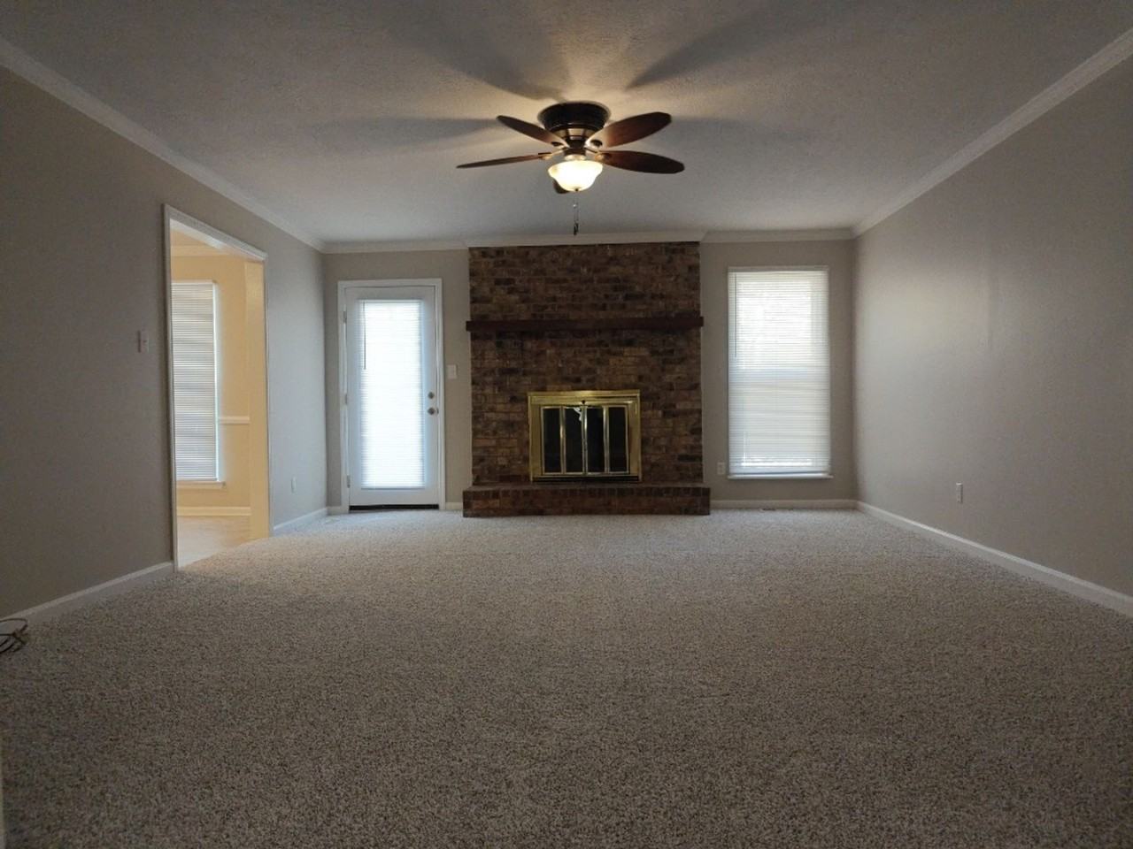 5183 Fairington Dr - Photo 7 of 19