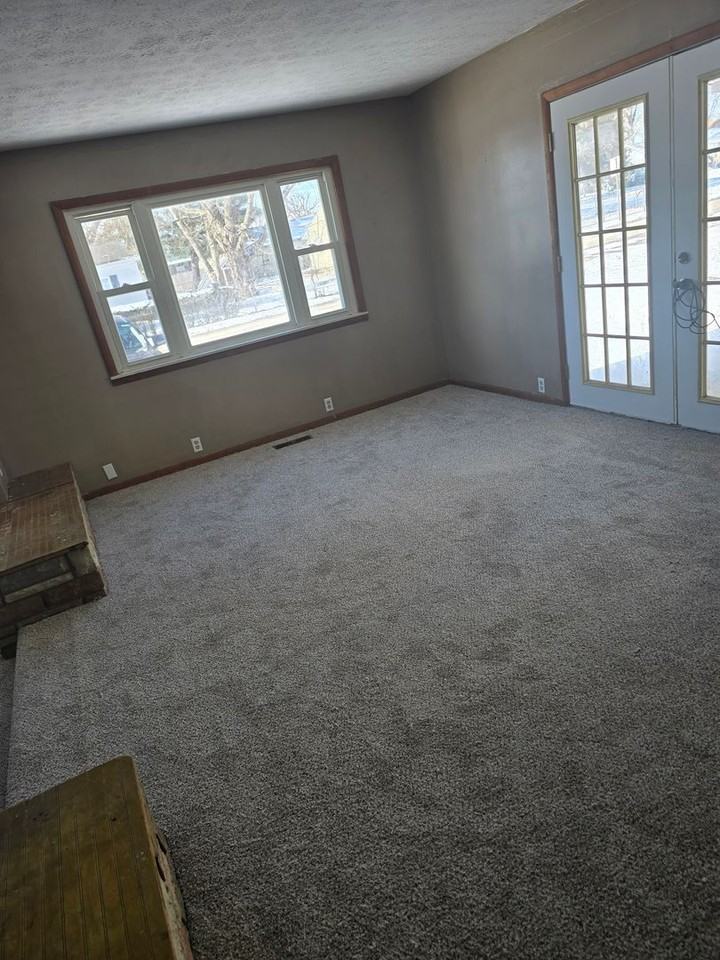 1006 14th Ave - Photo 3 of 12