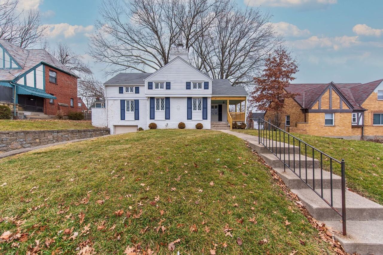 3232 Werk Rd - Photo 4 of 50