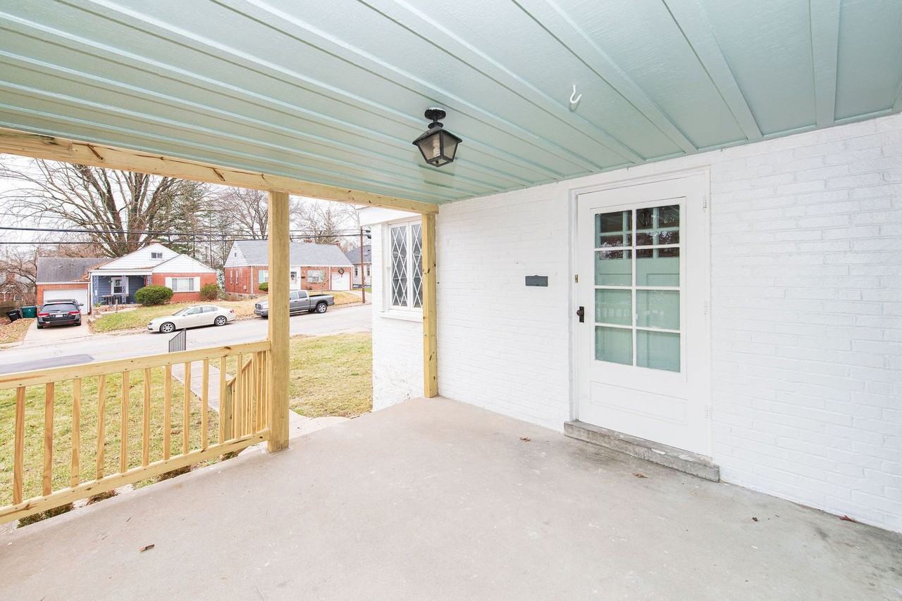 3232 Werk Rd - Photo 7 of 50