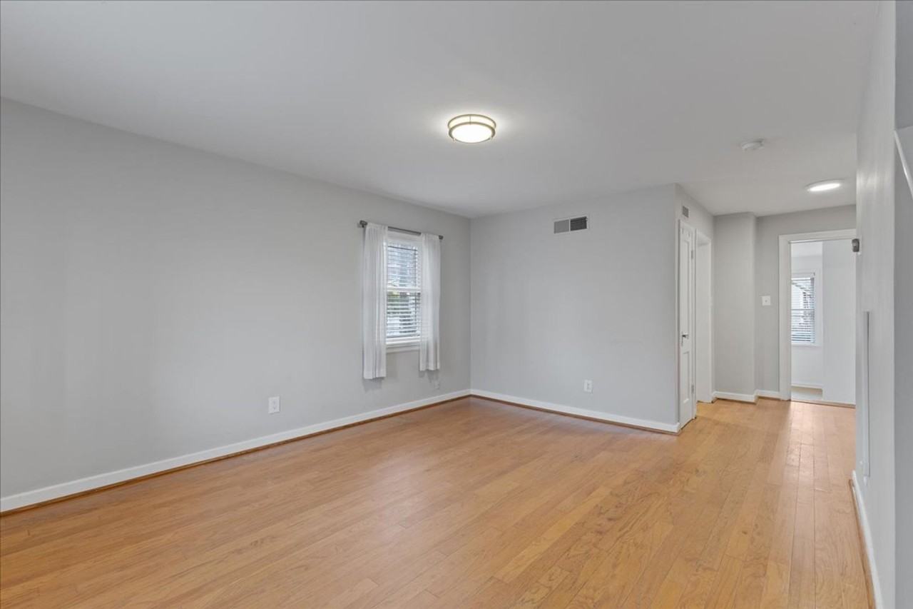 856 S Irving St - Photo 2 of 21