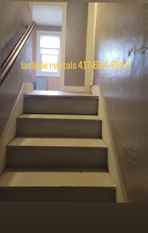 319 N Washington Ave #3 - Photo 2 of 10