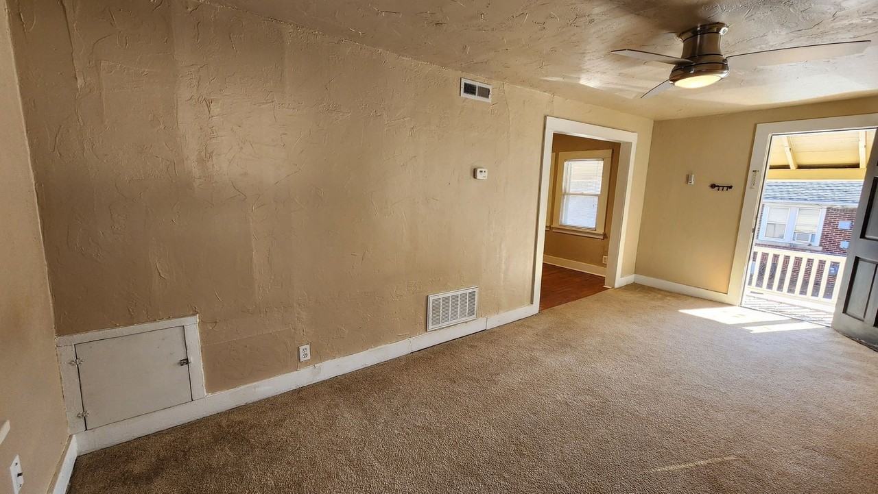 223 Nw 24th St #B - Photo 3 of 20