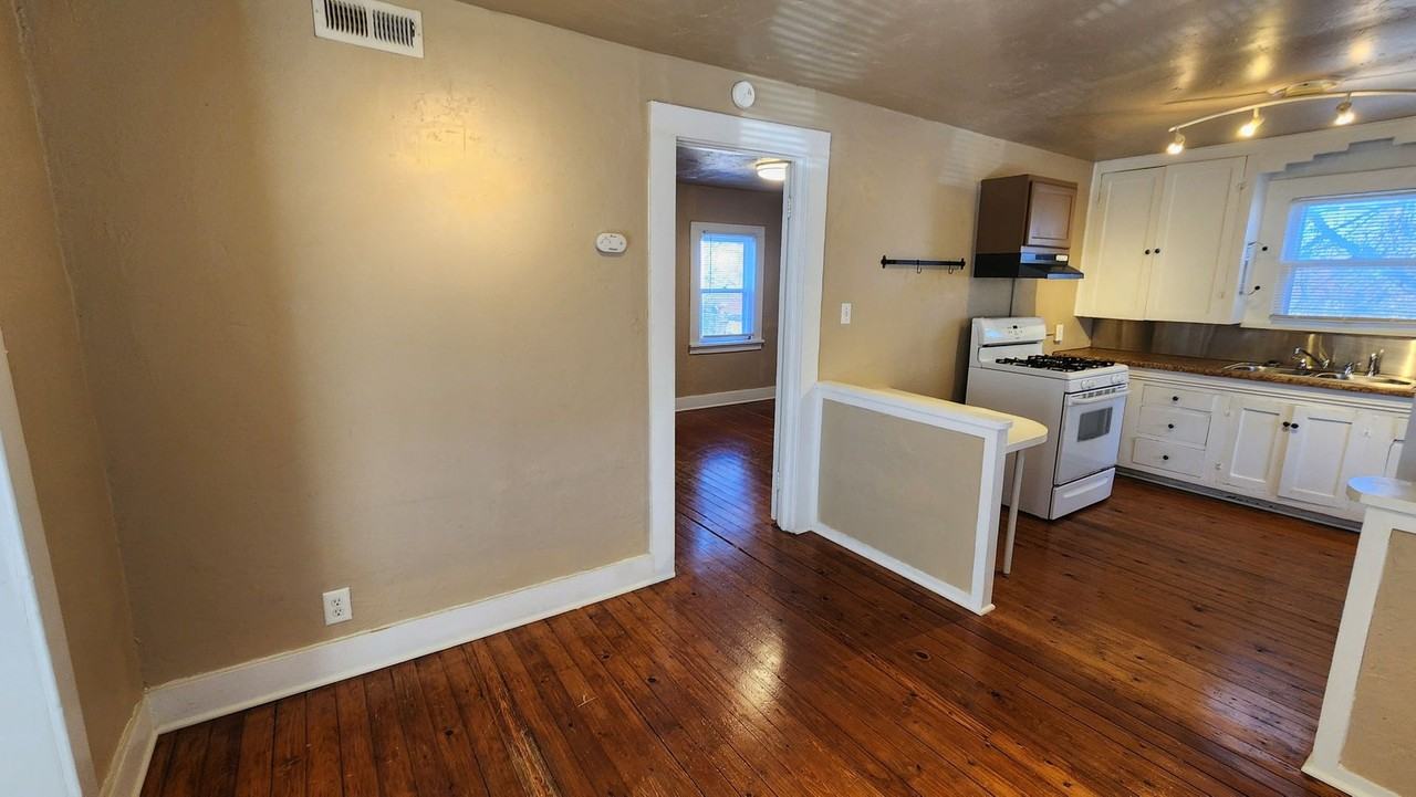 223 Nw 24th St #B - Photo 5 of 20
