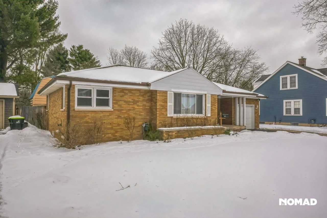 170 N 2nd St - Photo 2 of 25