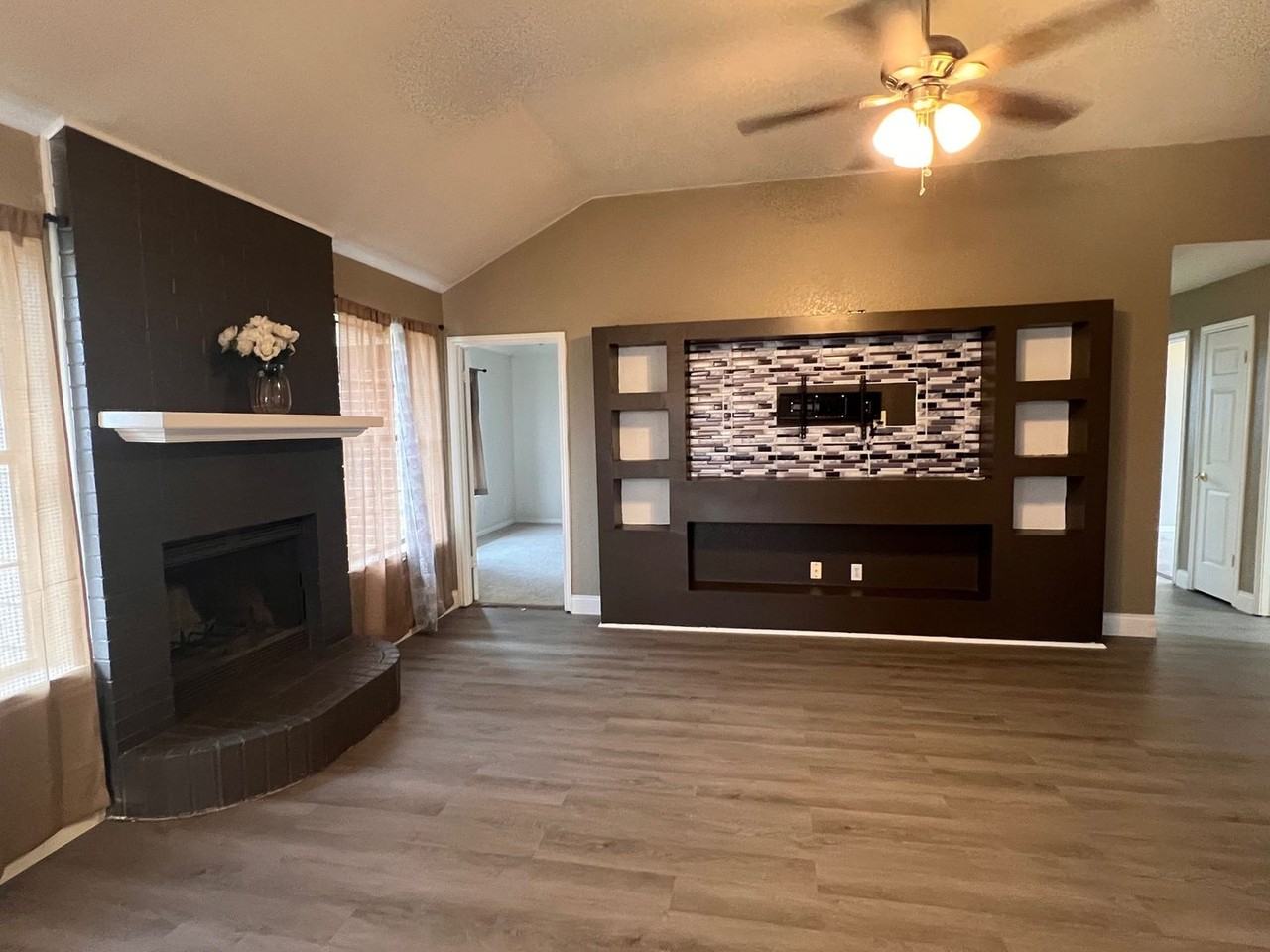 4205 Bluestem Ln - Photo 5 of 19