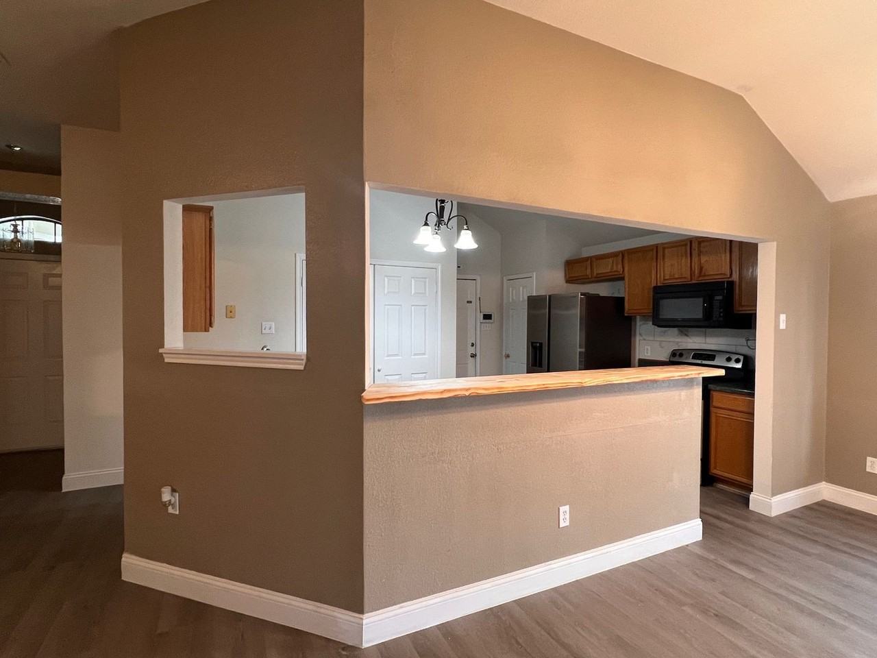 4205 Bluestem Ln - Photo 6 of 19