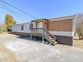 featured image of 2 Simpson Rd