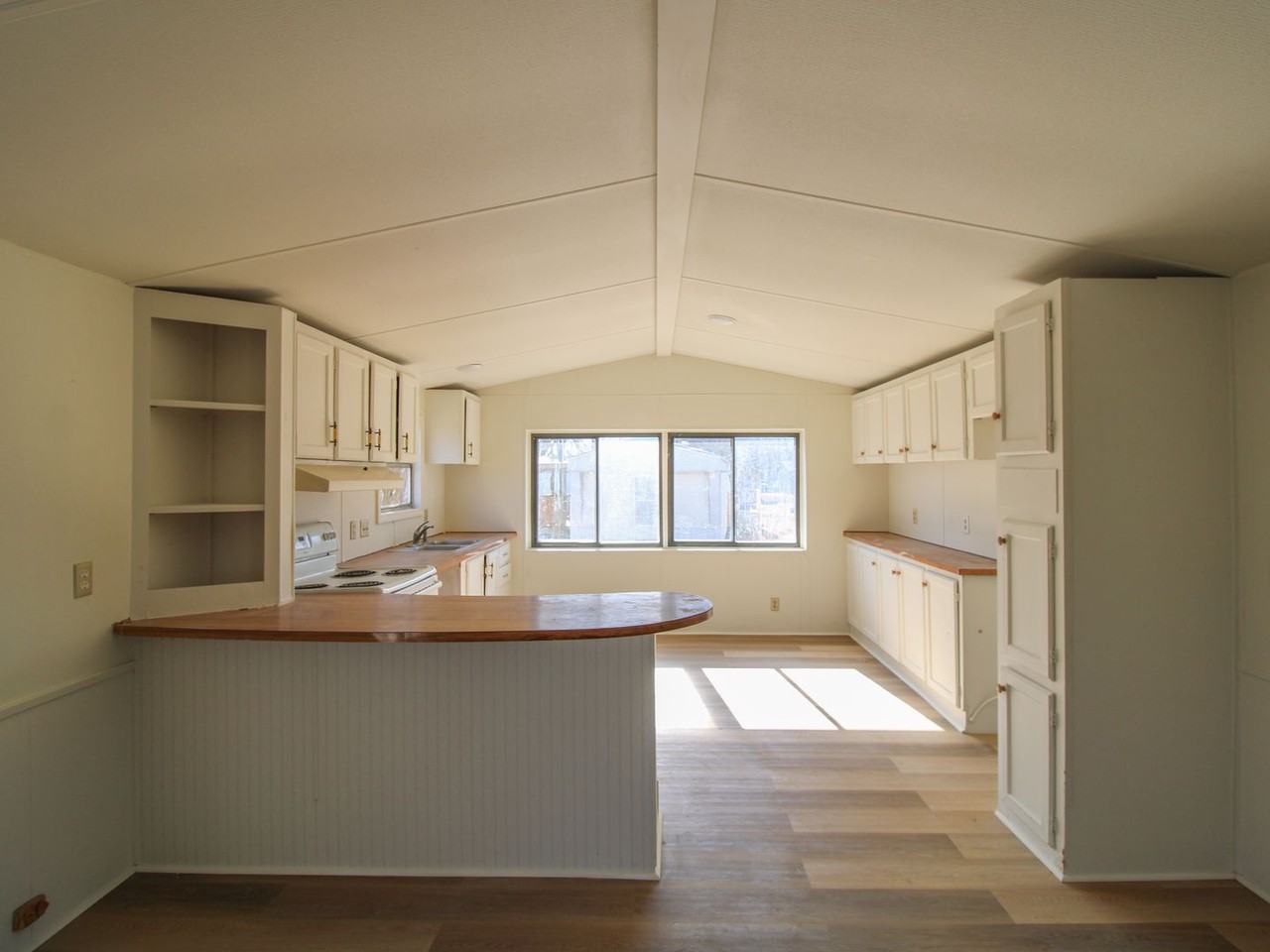 2 Simpson Rd - Photo 5 of 15