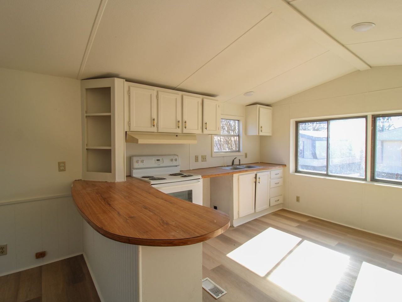 2 Simpson Rd - Photo 7 of 15