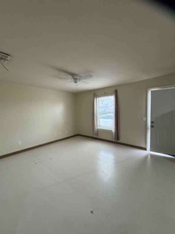 2851 Highland Ave #203 - Photo 3 of 12