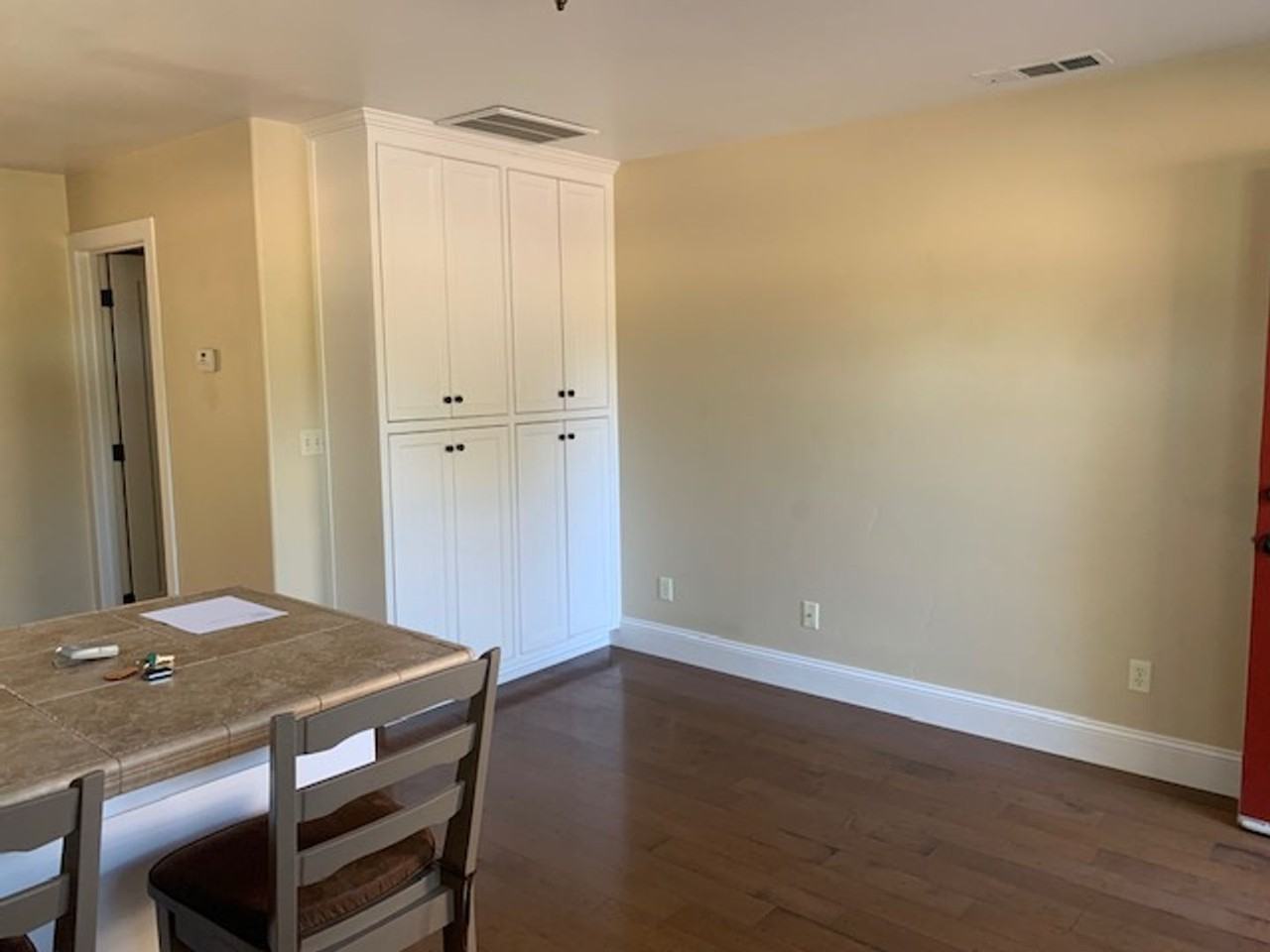 1920 Traffic Way - Photo 4 of 9