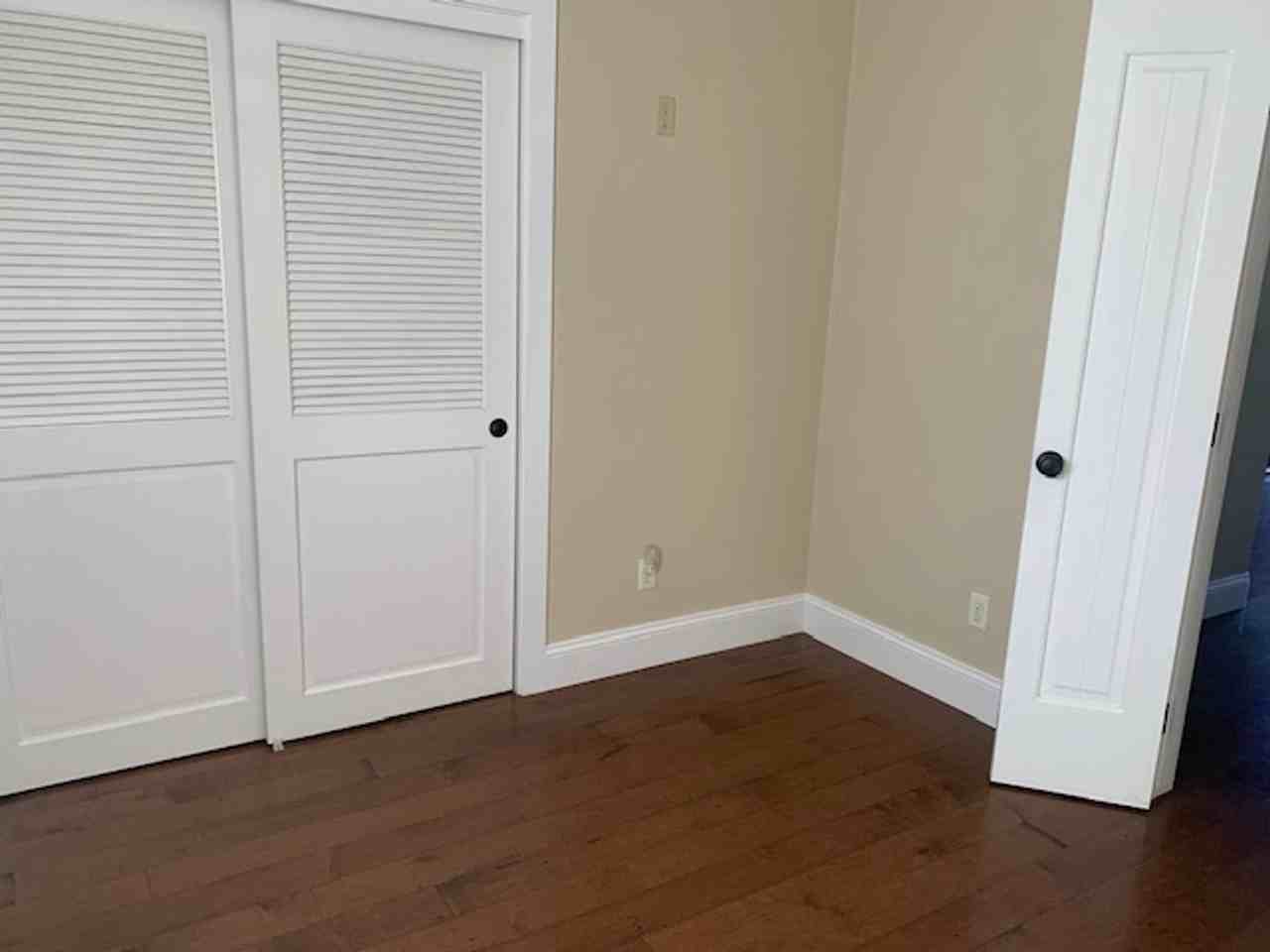 1920 Traffic Way - Photo 5 of 9
