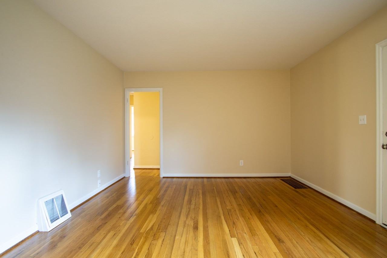 3837 N Lombard St - Photo 3 of 18