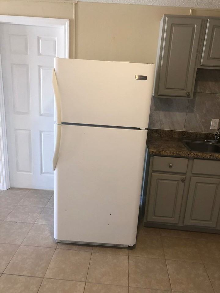 126B Keeley Dr - Photo 4 of 9