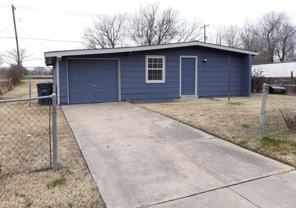 3914 N Delaware Ave - Photo 1 of 1