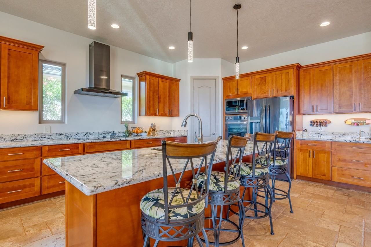 697 Anapuni Loop - Photo 6 of 26