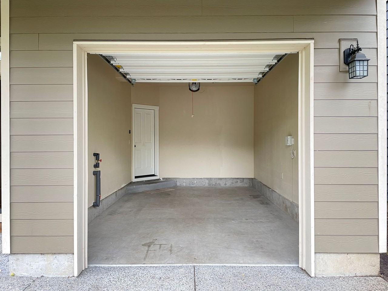 5783 Sw Remington Dr - Photo 3 of 43