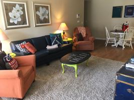 featured image of 1114 S College St #8-102