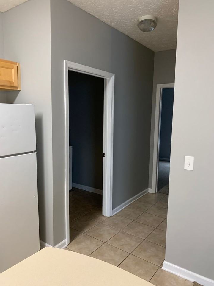 303 N Ross St #103 - Photo 7 of 12